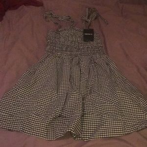Black and white dress forever 21
